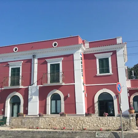Hotel Villa A Mare-3